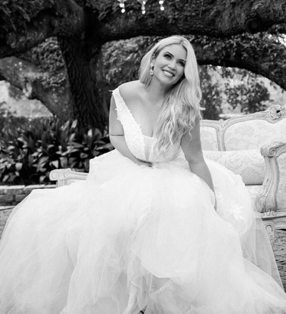 Ingrid Rinck modeling for the magazine. 